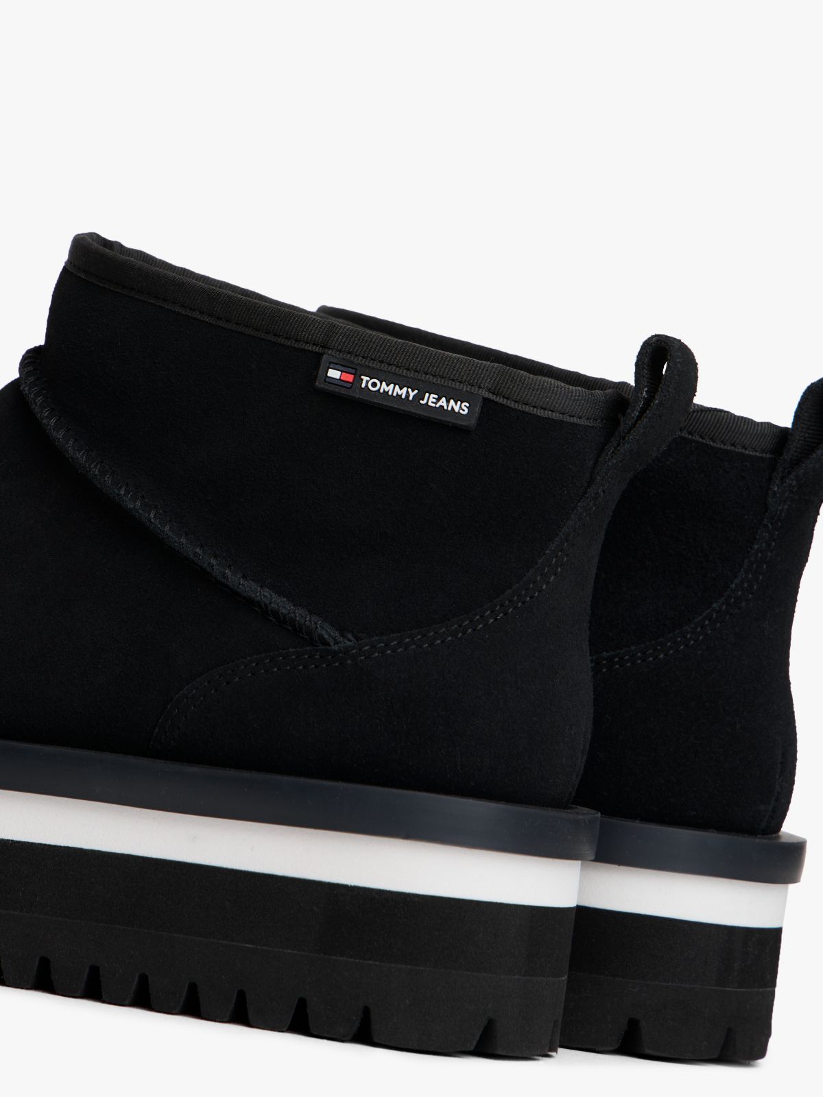 Suede Platform Cleat Warm Lined Snow Boots — Black