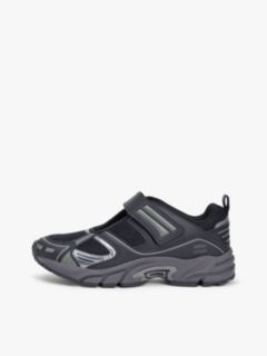 Archive Cleat Mary Jane Trainers — Black 7