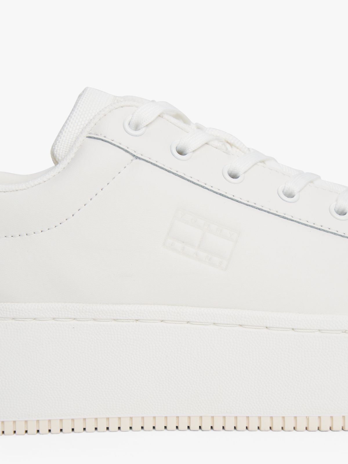 Fine Cleat Platform Trainers With Leather — White