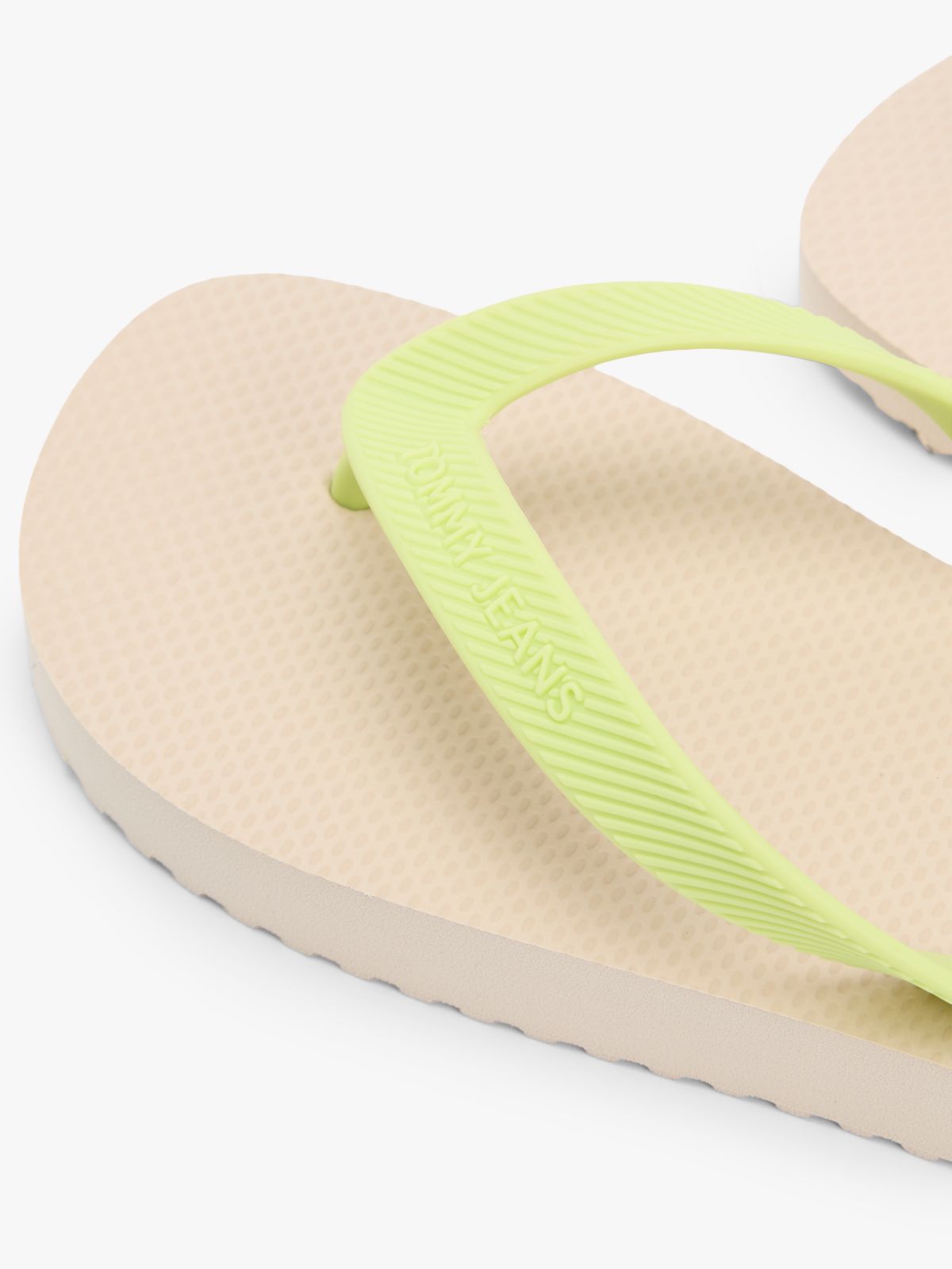 Fine Cleat Embossed Logo Flip-Flops — Green