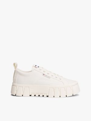 white rutschhemmender platform-sneaker mit logo für damen - tommy jeans