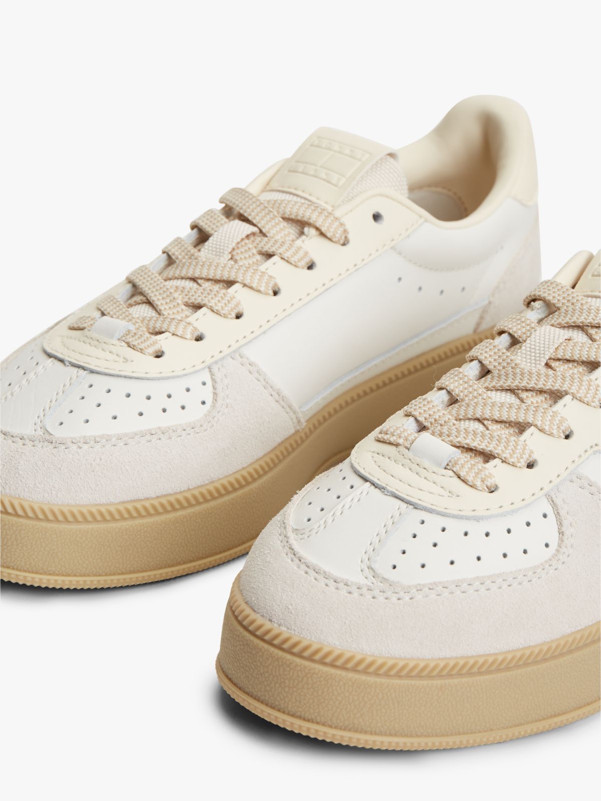 The Greenwich Leather Chunky Cupsole Trainers — Beige