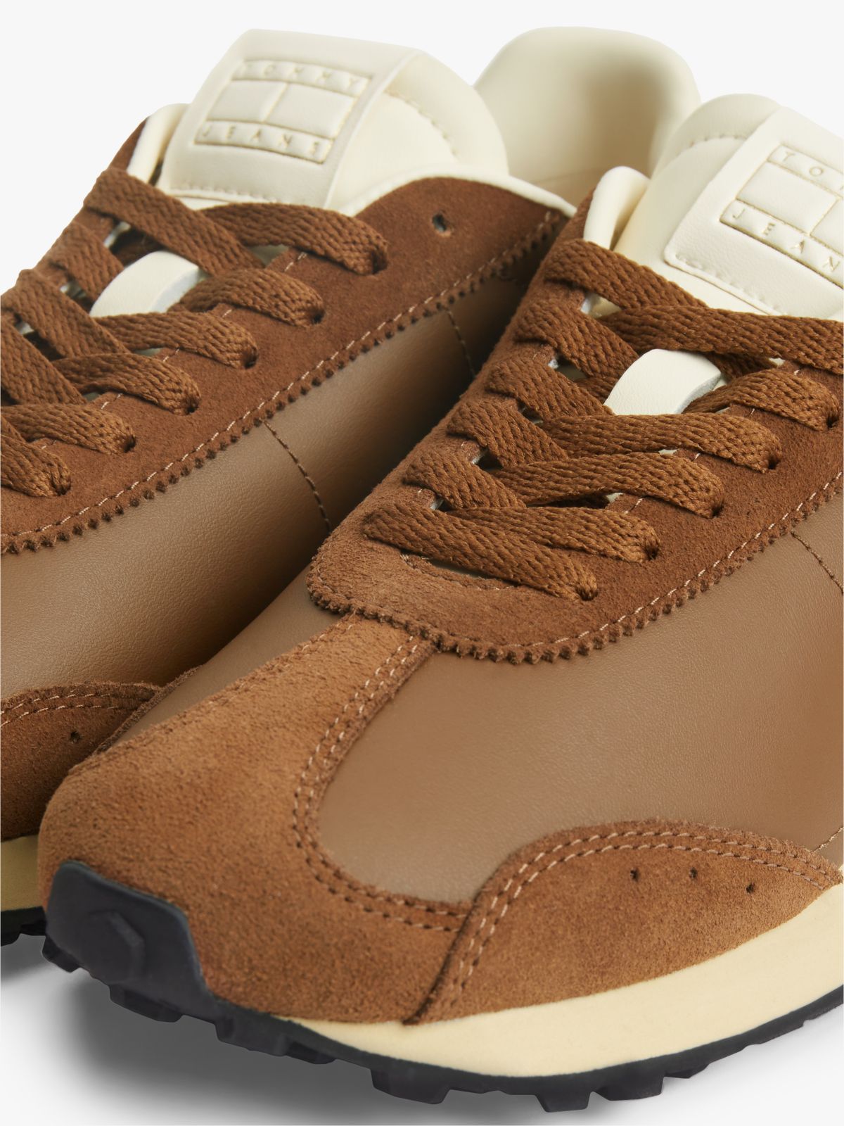Archive Retro Trainers With Leather — Brown