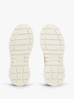 Logo Platform Trainers — Yellow 5