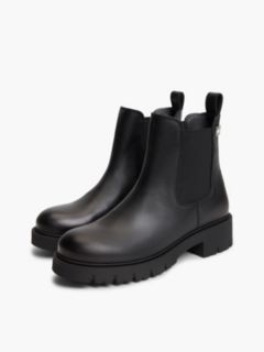 Leather Cleat Chelsea Boots — Black 2