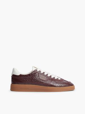 baskets the greenwich en cuir à motif crocodile brown pour femmes tommy jeans