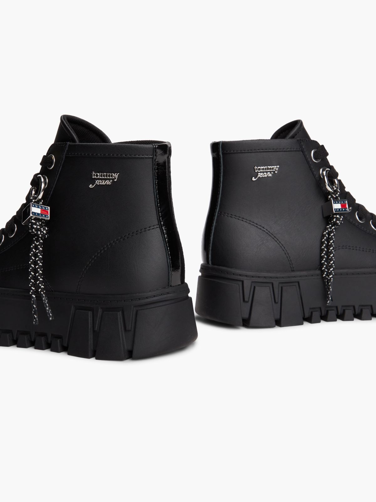 Logo Charm Platform Trainers With Leather — Black