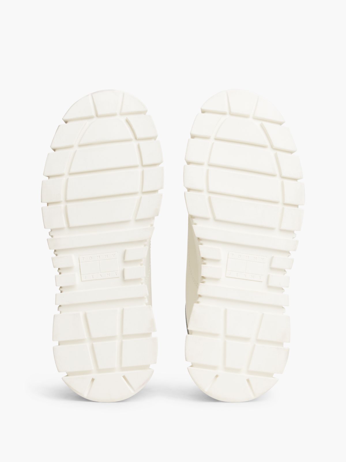 Logo Charm Platform Trainers With Leather — White