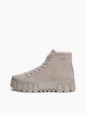 grau warme plateau-sneaker aus veloursleder für damen - tommy jeans
