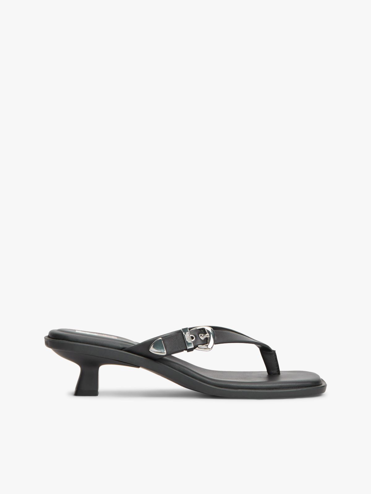Leather Kitten Heel Toe Post Sandals — Black