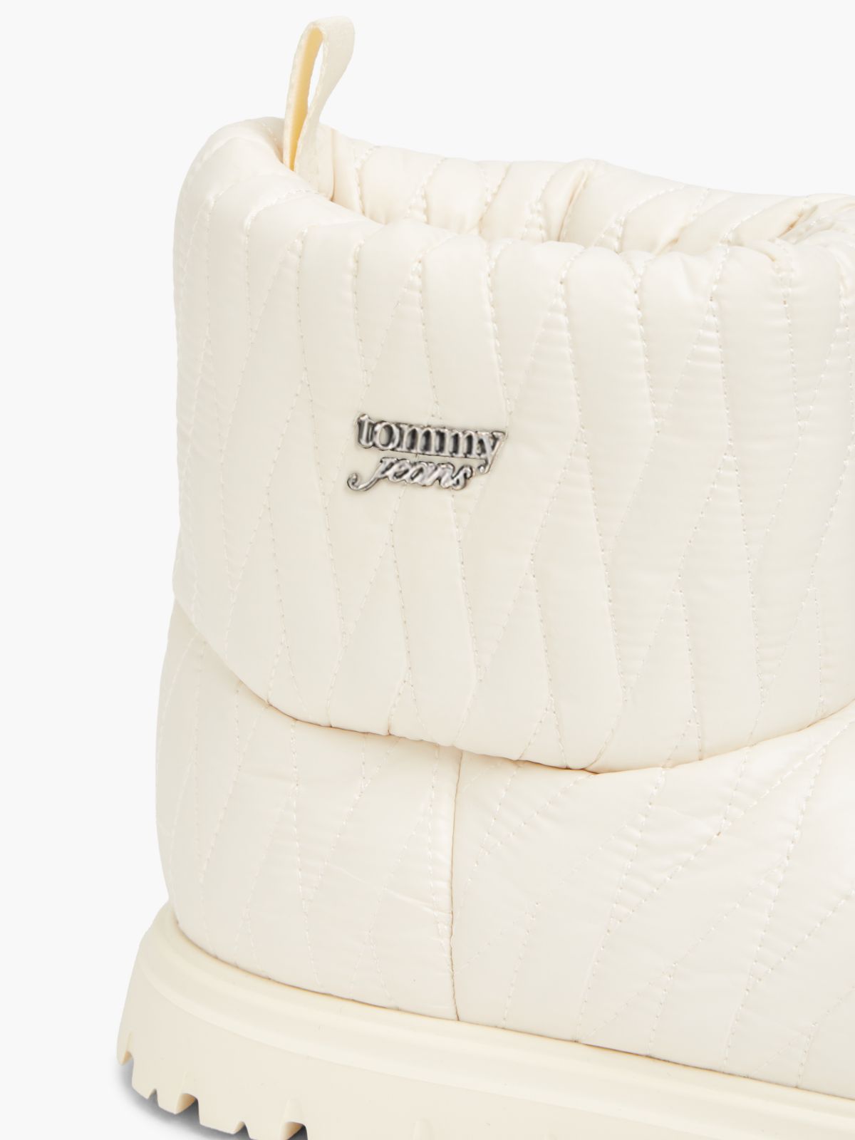 Warm Lined Quilted Snow Boots — Beige