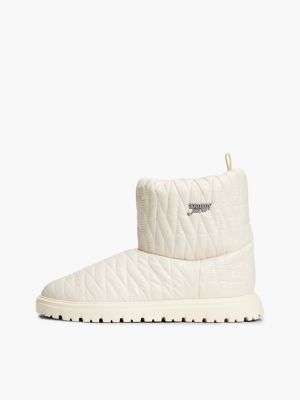 beige warm lined quilted snow boots for women tommy jeans