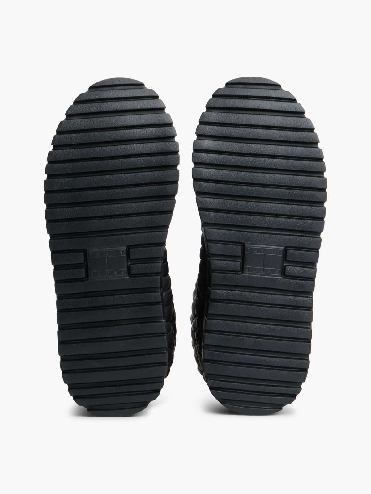 Warm Lined Quilted Snow Boots — Black