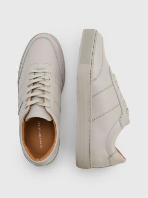 Tommy embossed hot sale leather trainers