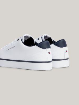 Tommy hilfiger logo on sale trainers