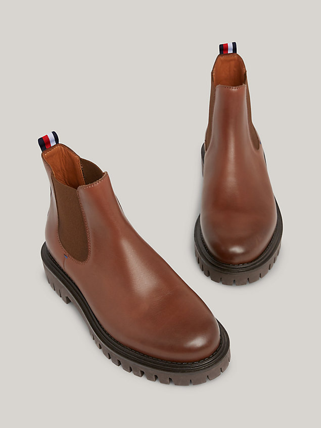 brown premium leather rutschhemmender chelsea-boot für herren - tommy hilfiger