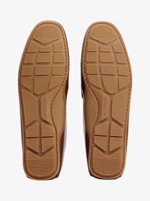 mocassins en cuir crantés marron pour hommes tommy hilfiger