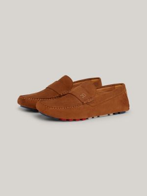 brown rutschhemmender driving-schuh aus wildleder für herren - tommy hilfiger