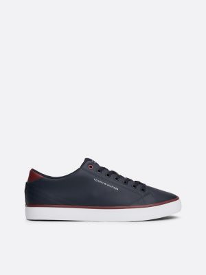 blue sneaker mit logo und color-pop-design für herren - tommy hilfiger