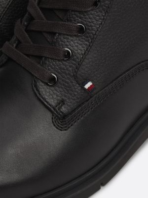 stivaletti stringati in pelle nero da uomini tommy hilfiger