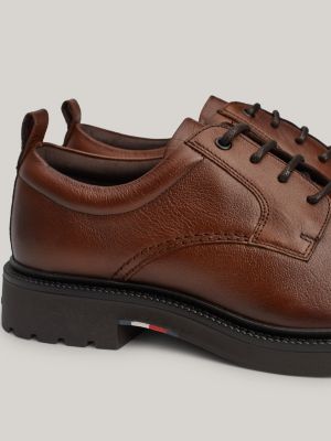 scarpe derby leggere in pelle marrone da uomini tommy hilfiger