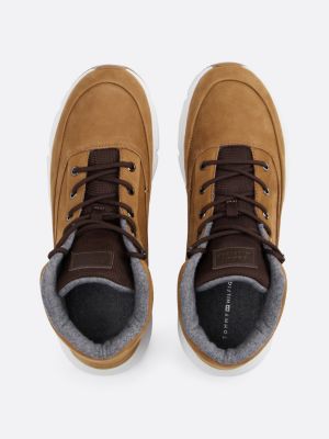 botas híbridas de media caña en piel beige de hombres tommy hilfiger