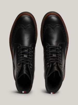 zwart waterafstotende leren boot met brogue-details voor heren - tommy hilfiger