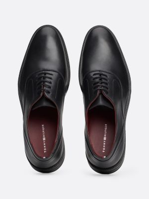 scarpe derby in pelle con monogramma th nero da uomini tommy hilfiger