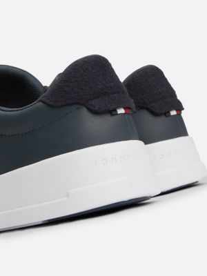 blau court-ledersneaker mit kontrast-fersendetail für herren - tommy hilfiger