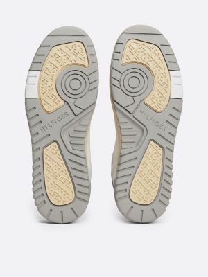 sneakers alte stile basket in pelle bianco da uomini tommy hilfiger