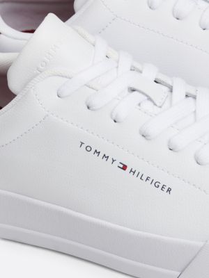 wit essential court sneaker van gegranuleerd leer voor heren - tommy hilfiger