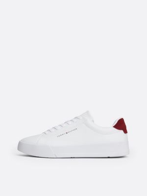 wit essential court sneaker van gegranuleerd leer voor heren - tommy hilfiger