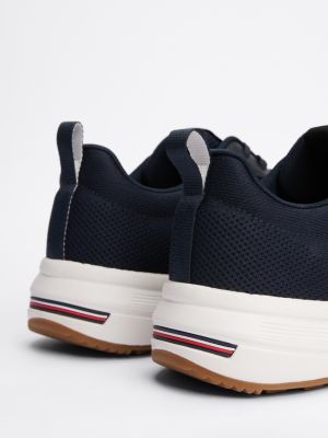 blau rutschhemmender runner-sneaker mit strick für herren - tommy hilfiger