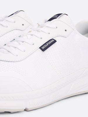 weiß rutschhemmender runner-sneaker mit strick für herren - tommy hilfiger