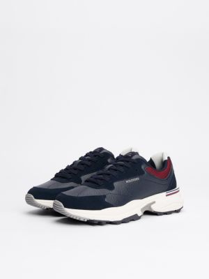 blauw leren sneaker met gemengde texturen voor heren - tommy hilfiger