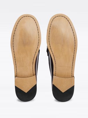 bruin loafer van lakleer met reliëflogo voor heren - tommy hilfiger