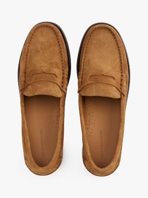 mocasines de piel con logo en relieve marrón de hombres tommy hilfiger