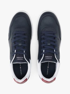 sneakers stile basket con mix di texture blu da uomini tommy hilfiger