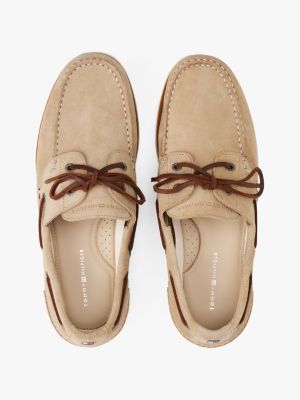 chaussures bateau en daim beige pour hommes tommy hilfiger