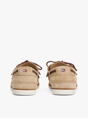 chaussures bateau en daim beige pour hommes tommy hilfiger