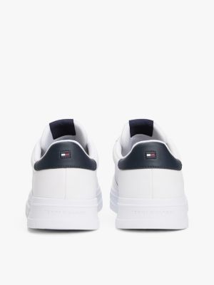 baskets en cuir à logo en relief blanc pour hommes tommy hilfiger