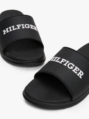 czarny klapki basenowe z teksturowanym logo dla mężczyźni - tommy hilfiger