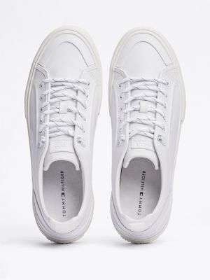 biały skórzane buty sportowe z ząbkowaną podeszwą dla mężczyźni - tommy hilfiger