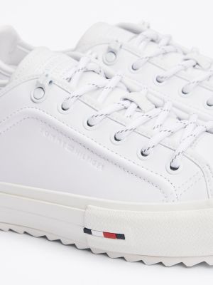 biały skórzane buty sportowe z ząbkowaną podeszwą dla mężczyźni - tommy hilfiger