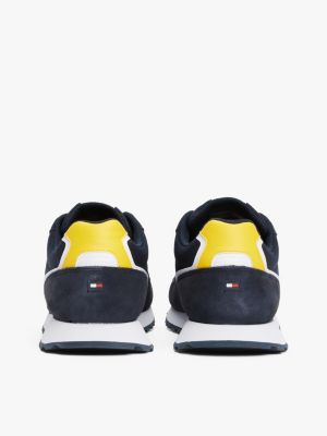 niebieski zamszowe buty sportowe z logo dla mężczyźni - tommy hilfiger