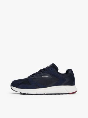 blau rutschhemmender wasserfester wildleder-sneaker für herren - tommy hilfiger