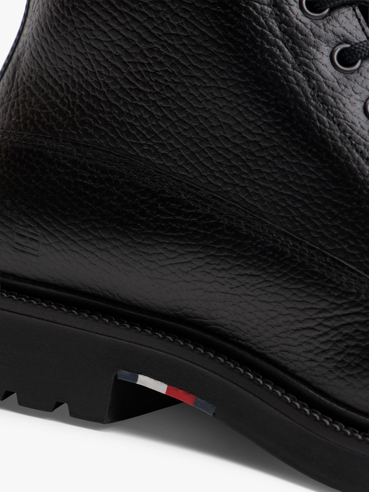 Lightweight Water Repellent Warm Lined Leather Boots — Black