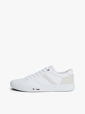 sneakers in pelle con mix di texture bianco da uomini tommy hilfiger