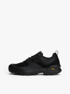 Chunky Vibram Cleat Trainers — Black 7