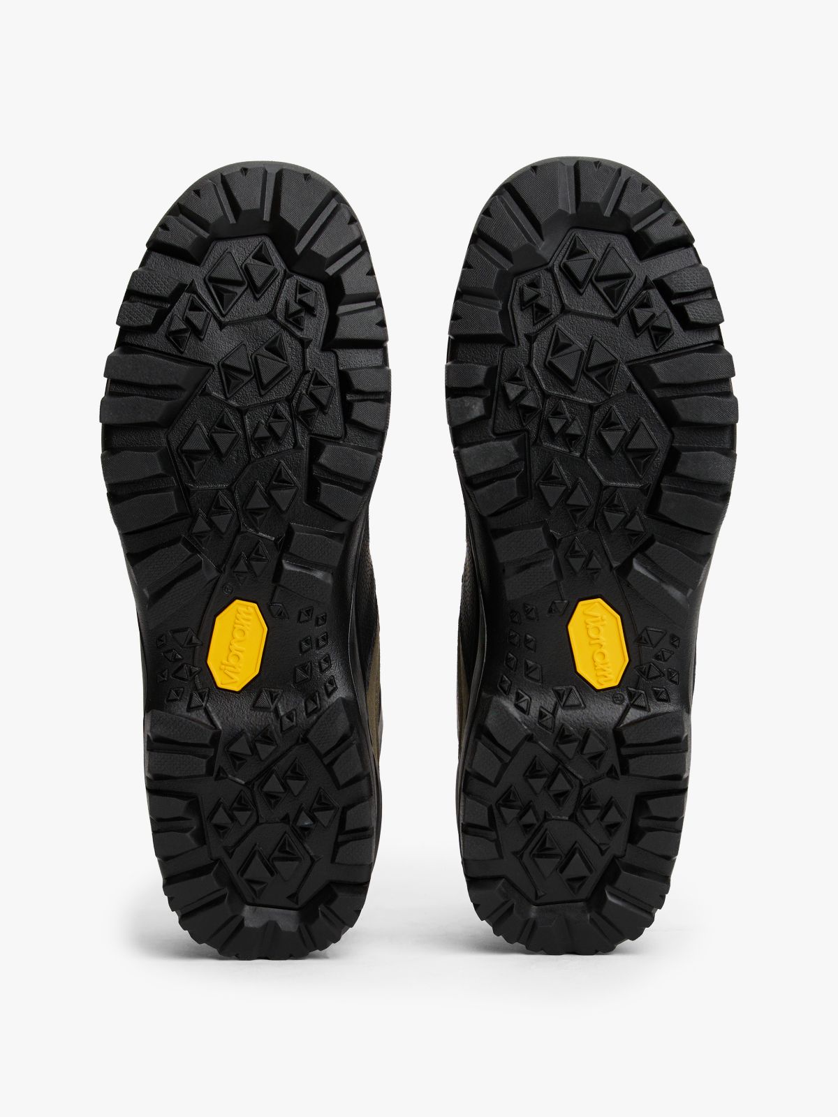 Chunky Vibram Cleat Trainers — Black